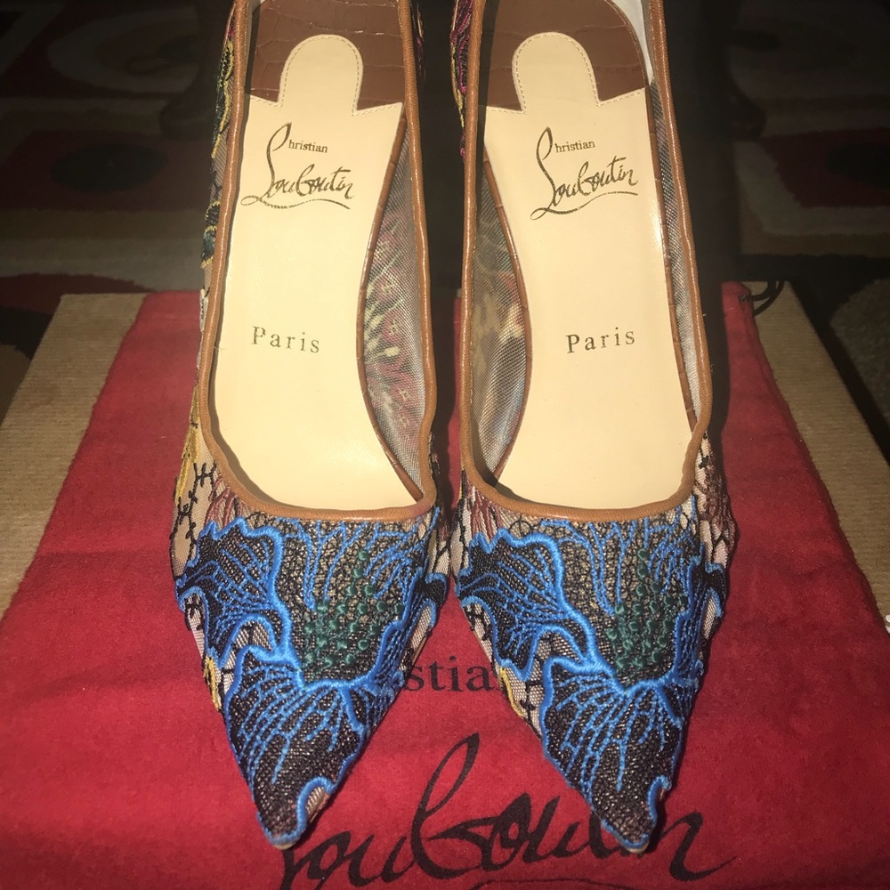 ❌SOLD ON EBAY❌Christian Louboutin butterfly lace - Picture 2 of 8